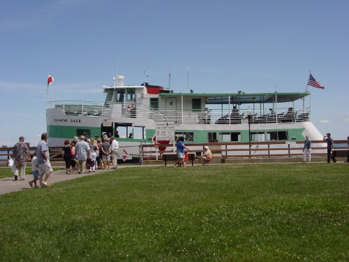 ./Gallery/BoatCruise2017/DSC08467.jpg