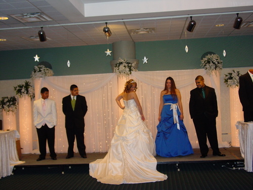 ./Gallery/BridalShow11-15-09/DSC04854.JPG