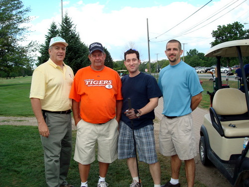 ./Gallery/GolfOuting8-9-08/DSC00542.JPG