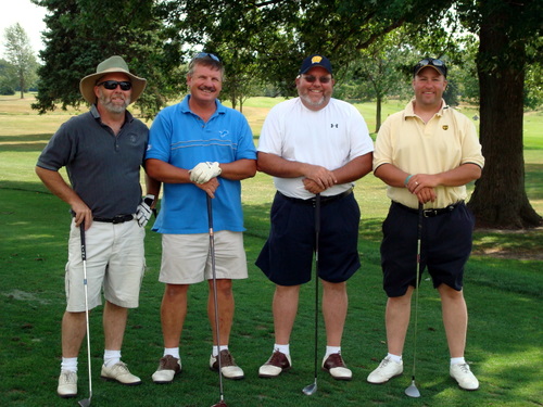 ./Gallery/GolfOuting8-9-08/DSC00555.JPG