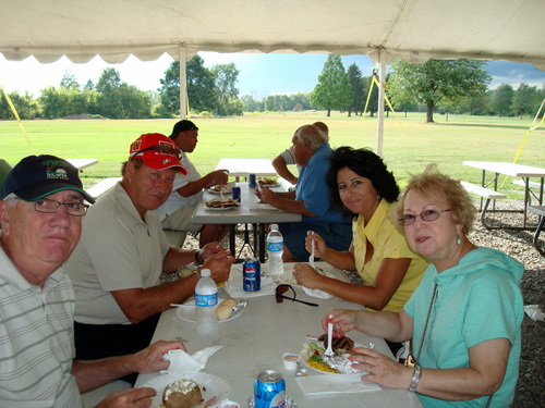 ./Gallery/GolfOuting8-9-08/DSC00572.JPG