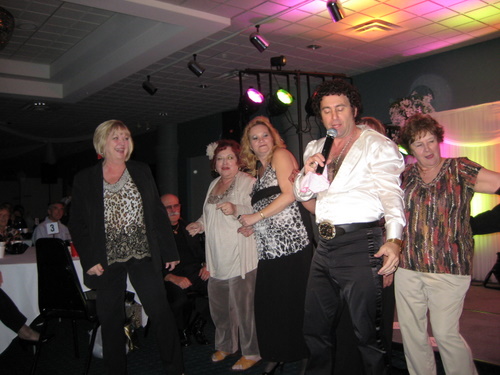 ./Gallery/LegendsLive10-15-11/IMG_1105.JPG