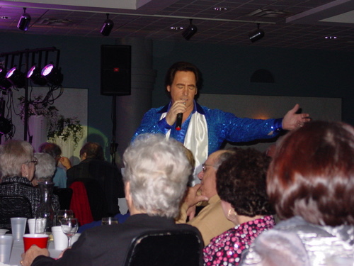 ./Gallery/LegendsLive11-06-10/DSC05671.JPG