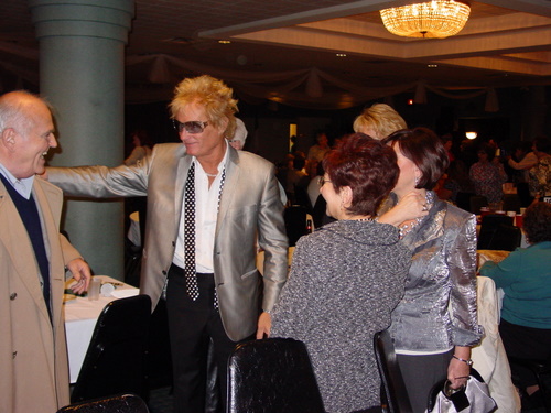 ./Gallery/LegendsLive11-06-10/DSC05689.JPG