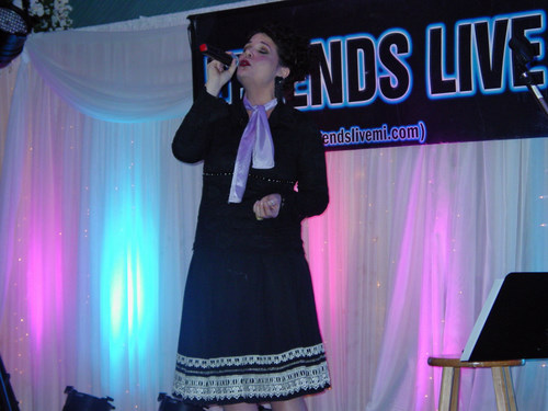 ./Gallery/LegendsLive2-12-11/DSC06154.JPG