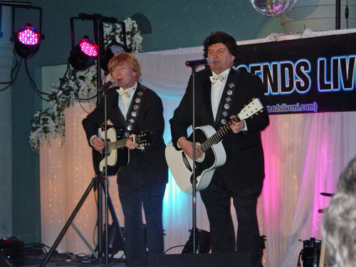 ./Gallery/LegendsLive2-12-11/DSC06175.JPG