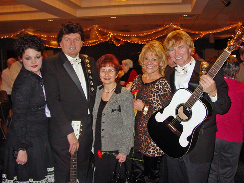 ./Gallery/LegendsLive2-12-11/DSC06185.JPG