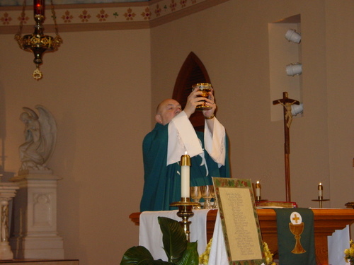 ./Gallery/MemMass11-08-09/DSC04752.JPG
