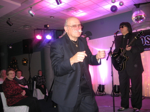 ./Gallery/NewYearsEveLegendLive12-31-12/IMG_0032.JPG