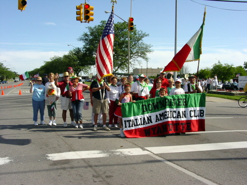 ./Gallery/Parade7-4-08/DSC02974.JPG