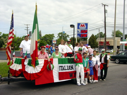 ./Gallery/Parade7-4-09/DSC03860.JPG