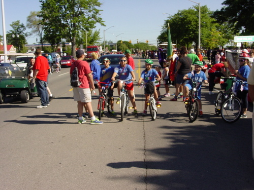 ./Gallery/Parade7-4-14/DSC07894.JPG