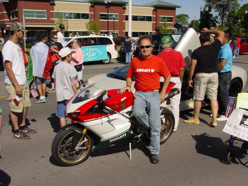 ./Gallery/Parade7-4-14/DSC07899.JPG