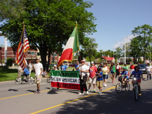 ./Gallery/Parade7-4-14/DSC07901.JPG