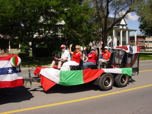 ./Gallery/Parade7-4-14/DSC07904.JPG