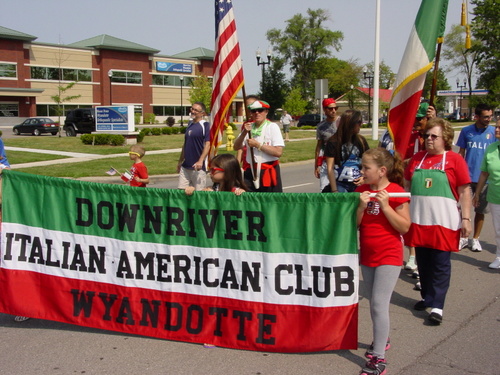 ./Gallery/Parade7-4-15/DSC07953.JPG