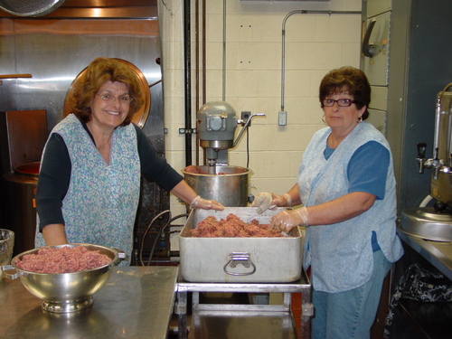 ./Gallery/PastaDinner05-19-10/DSC05078.JPG
