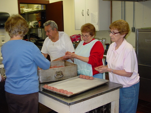 ./Gallery/PastaDinner05-19-10/DSC05081.JPG