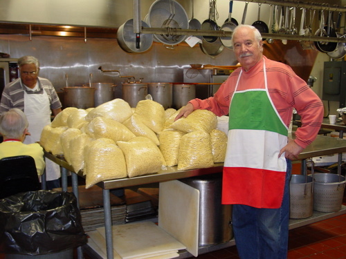 ./Gallery/PastaDinner05-19-10/DSC05091.JPG