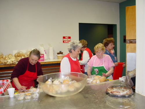 ./Gallery/PastaDinner05-19-10/DSC05108.JPG
