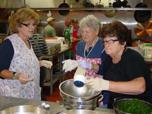 ./Gallery/PastaDinner10-16-13/DSC07801.JPG