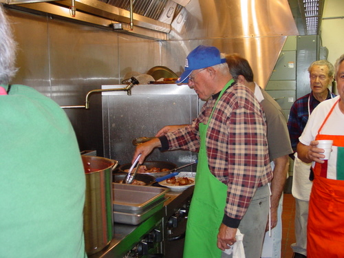 ./Gallery/PastaDinner10-20-10/DSC05547.JPG