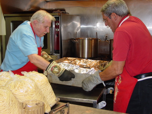 ./Gallery/PastaDinner10-20-10/DSC05572.JPG