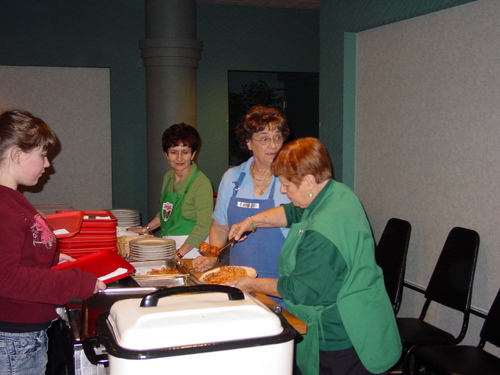 ./Gallery/PastaDinner10-20-10/DSC05577.JPG