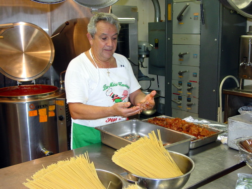 ./Gallery/PastaDinner10-9-08/DSC03389.JPG