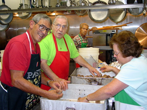 ./Gallery/PastaDinner10-9-08/DSC03391.JPG