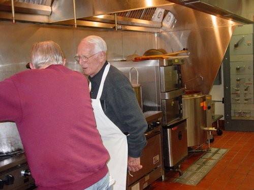 ./Gallery/PastaDinner11-17-10/DSC05782.JPG