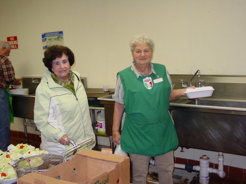 ./Gallery/PastaDinner11-17-10/DSC05793.JPG