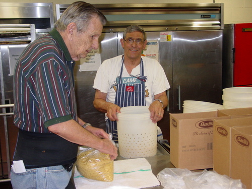 ./Gallery/PastaDinner5-17-13/DSC07442.JPG