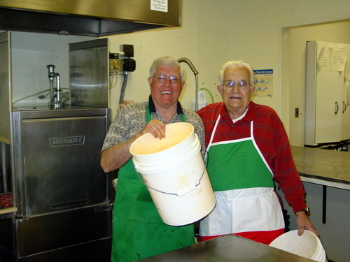 ./Gallery/PastaDinner5-21-08/DSC02884.JPG