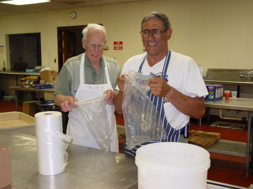 ./Gallery/PastaDinner6-17-09/DSC03714.JPG