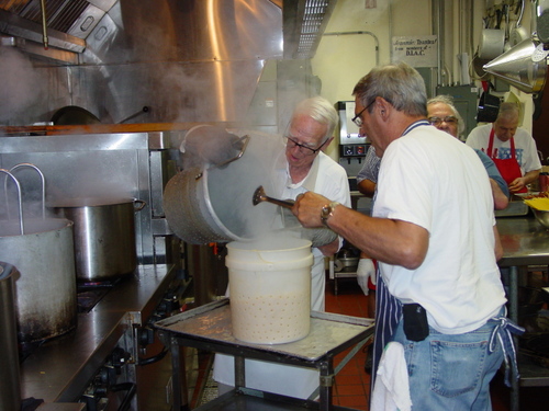 ./Gallery/PastaDinner7-17-13/DSC07577.JPG