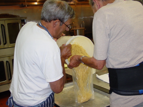 ./Gallery/PastaDinner7-18-12/DSC07076.JPG
