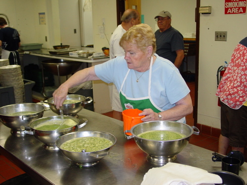 ./Gallery/PastaDinner7-21-10/DSC05196.JPG