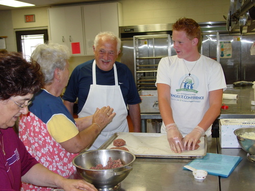./Gallery/PastaDinner7-21-10/DSC05200.JPG