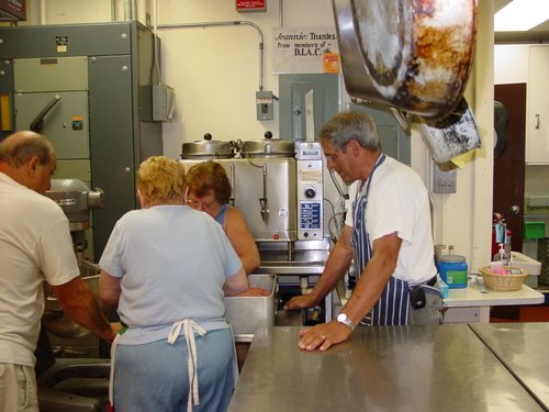 ./Gallery/PastaDinner7-21-10/DSC05201.JPG