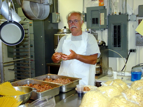 ./Gallery/PastaDinner8-19-09/DSC04120.JPG