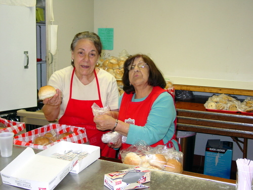 ./Gallery/PastaDinner8-19-09/DSC04138.JPG