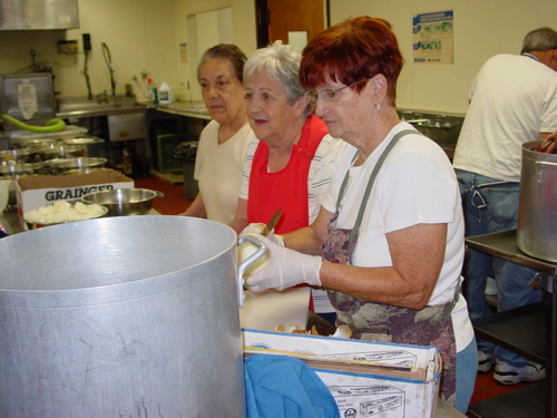 ./Gallery/PastaDinner8-21-13/DSC07665.JPG