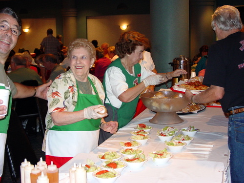 ./Gallery/PastaDinner9-17-08/DSC03289.JPG