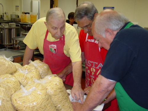 ./Gallery/PastaDinner9-18-13/DSC07777.JPG