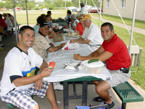 ./Gallery/Picnic7-27-08/DSC03043.JPG