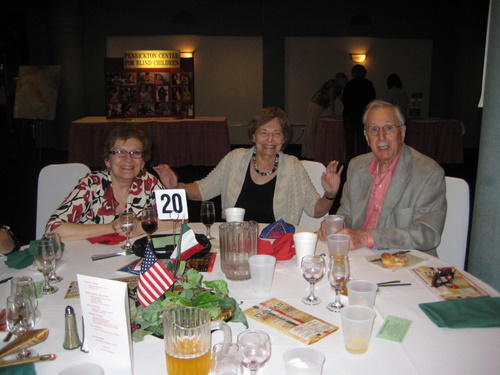 ./Gallery/TasteOfItaly5-11-11/IMG_1065.JPG