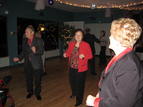 ./Gallery/XmasAdult12-10-11/IMG_1115.JPG