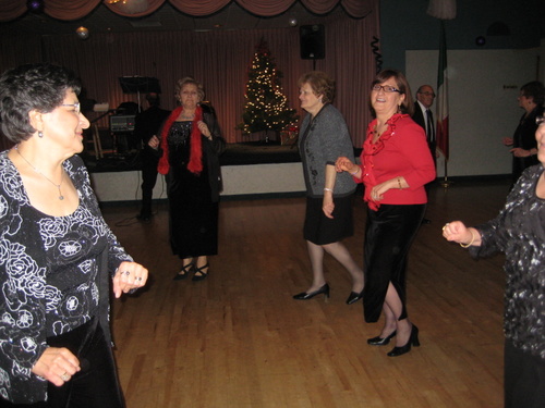 ./Gallery/XmasAdult12-10-11/IMG_1117.JPG