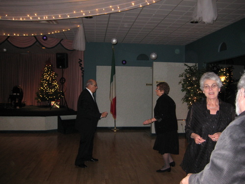 ./Gallery/XmasAdult12-10-11/IMG_1119.JPG